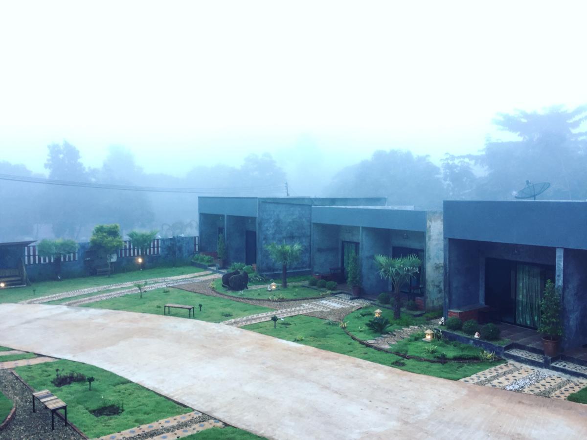 Keeree Loft Resort Thong Pha Phum Bagian luar foto