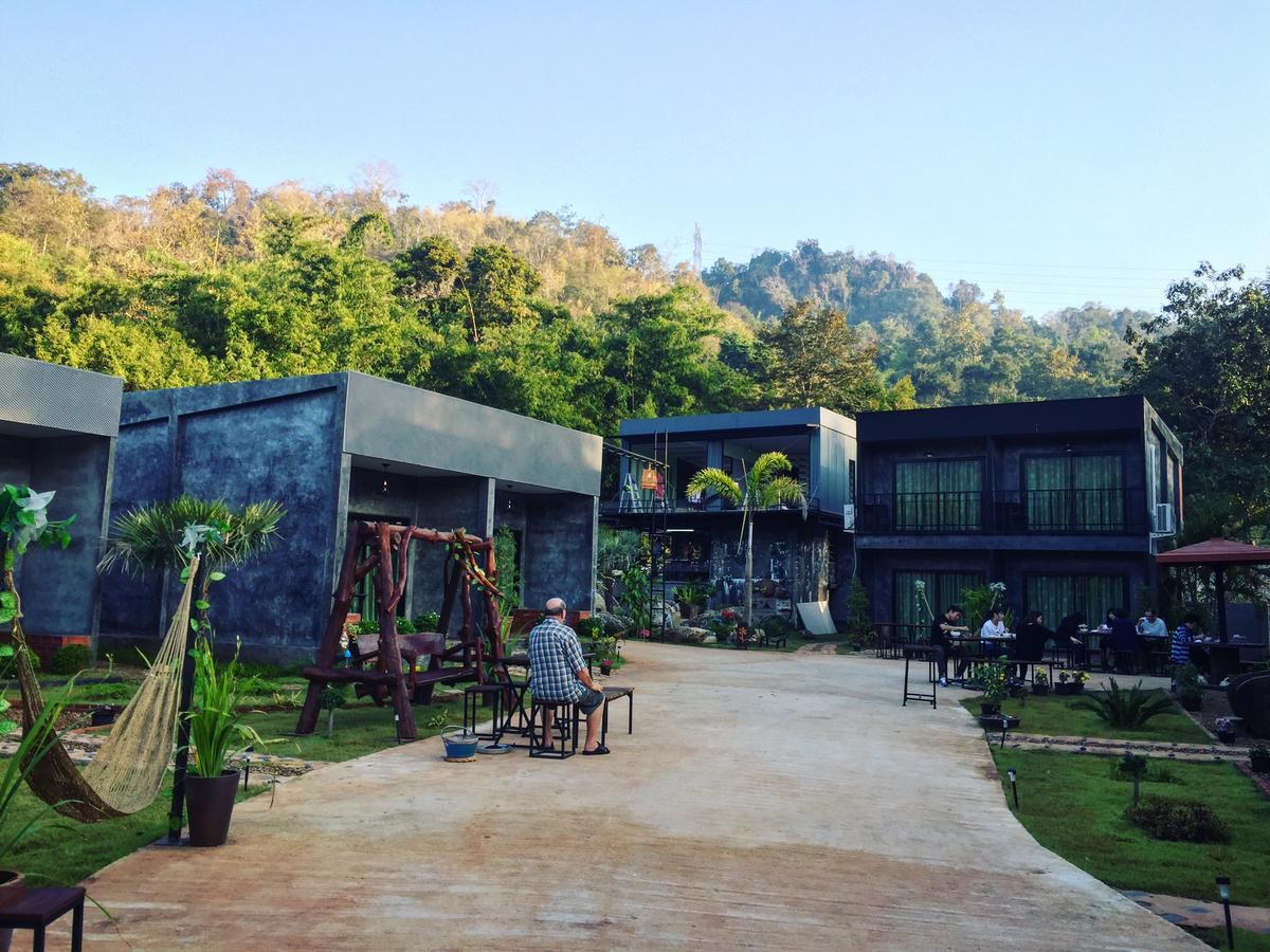 Keeree Loft Resort Thong Pha Phum Bagian luar foto