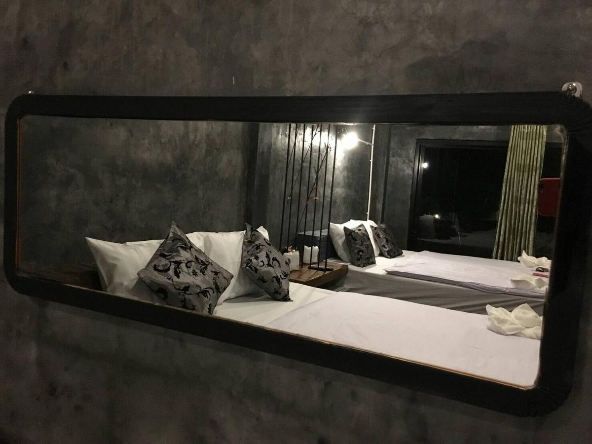 Keeree Loft Resort Thong Pha Phum Bagian luar foto