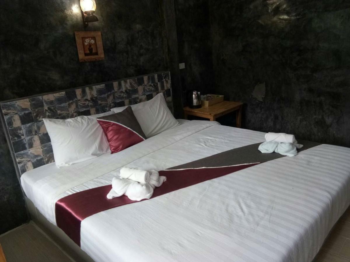 Keeree Loft Resort Thong Pha Phum Bagian luar foto