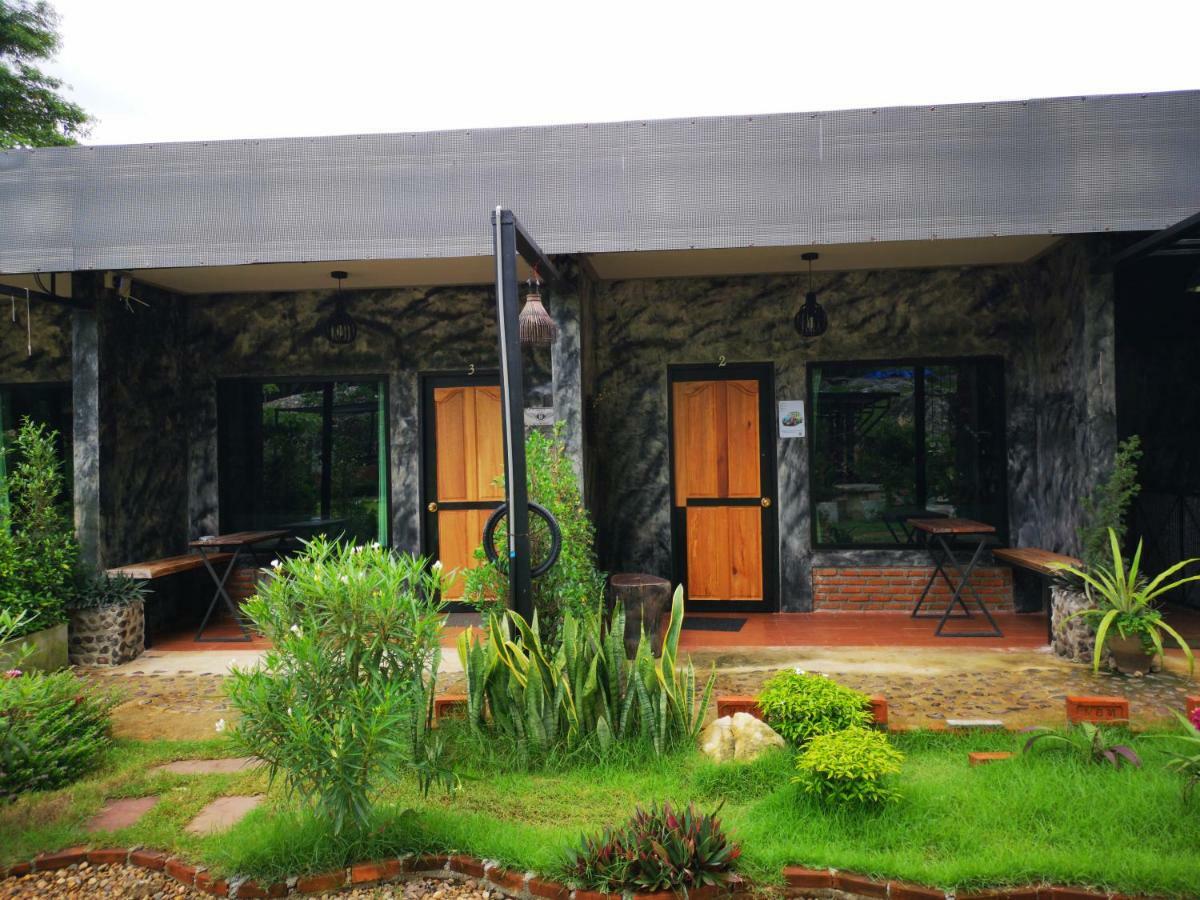 Keeree Loft Resort Thong Pha Phum Bagian luar foto